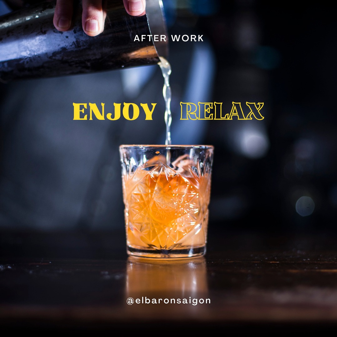 Cocktail at El Baron